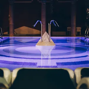 تحقق من التوفر